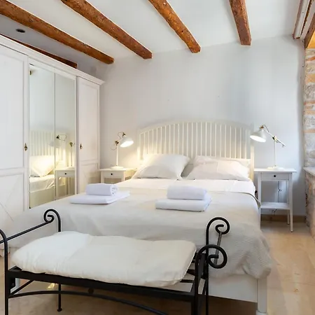 Apartment Deamicis By Irundo Rovinj