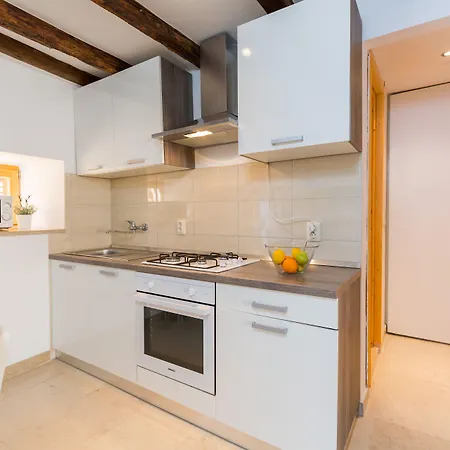 Apartment Deamicis By Irundo Rovinj