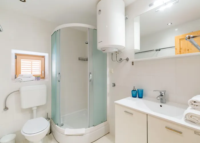 Deamicis By Irundo *